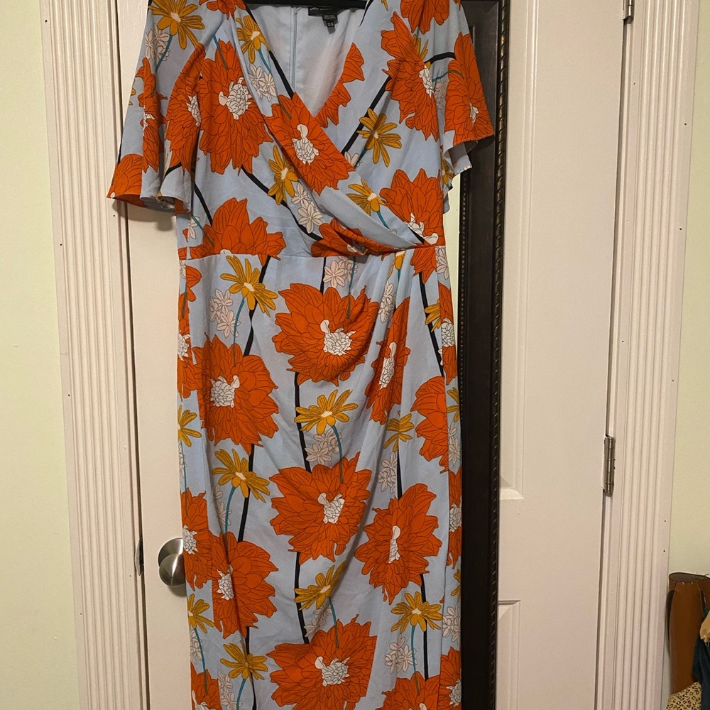 Used Maggy London MIDI Wrap dress, size 16, true to size, blue and orange color. - Picture 2 of 2